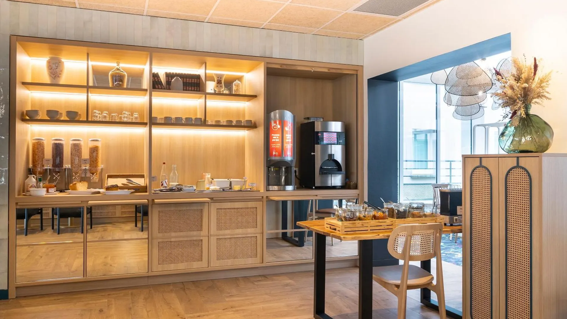Ibis Styles Pontivy Centre Bretagne Hotel 3*,