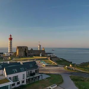 Hostellerie Pointe St-mathieu Hotel